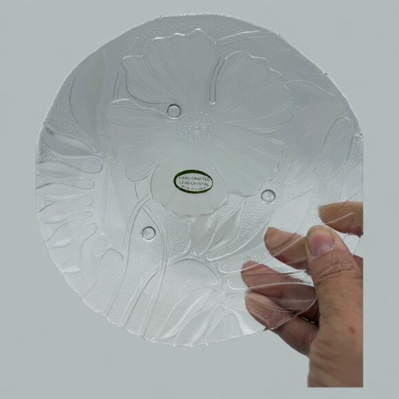 Set Of 4 Handcrafted Clear Glass Floral Dessert Plates 7 Inches Made In Korea - Picture 1 of 3